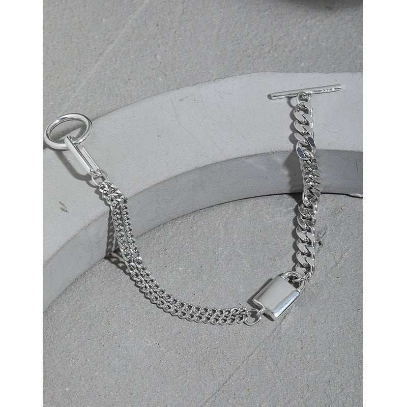 Asymmetry Curb Chain OT 925 Sterling Silver BraceletPendant Size: 14mm * 8.2mm 
Metal Material: Solid 925 Sterling Silver
Metal Electroplating: Rhodium
Chain Length: 165mm
Total Weight: 8.05gJEWELLYJEWELLYAsymmetry Curb Chain OT 925 Sterling Silver Bracelet