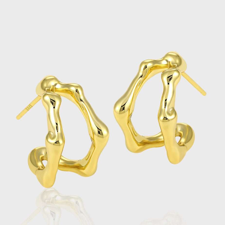 Fashion Irregular Bamboo Double Layers C Shape 925 Sterling Silver StuEarring Size: 16.3mm * 11.2mm 
Metal Material: Solid 925 Sterling Silver
Metal Electroplating: 18K Yellow Gold /Rhodium
Earring Backs: Solid 925 Sterling Silver
TotaJEWELLYJEWELLYShape 925 Sterling Silver Stud Earrings