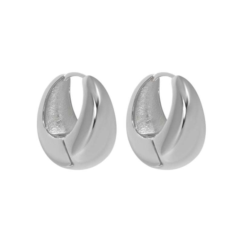 French design, curved 925 Sterling silver earringsMetal Material: Solid 925 Sterling Silver
Total Weight: 0.01kg
Metal Color Available: 18K Yellow Gold,RhodiumJEWELLYJEWELLYFrench design, curved 925 Sterling silver earrings