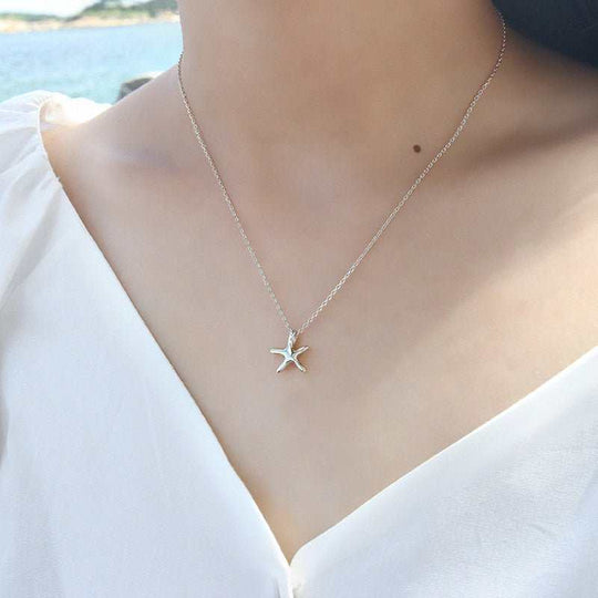 Simple Starfish Five Stars 925 Sterling Silver NecklacePendant Size: 14mm
Chain Width: 1.2mm 
Metal Material: Solid 925 Sterling Silver
Metal Electroplating: Rhodium/18K Yellow Gold
Chain Length: 405mm + 55mm AdjustaJEWELLYJEWELLYStars 925 Sterling Silver Necklace