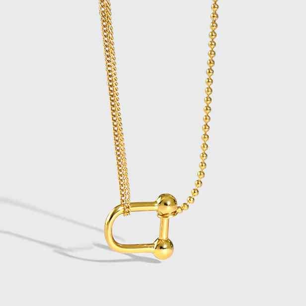 U Shape Fashion 925 Sterling Silver NecklacePendant Size: 11.2mm * 11.85mm
Metal Material: Solid 925 Sterling Silver
Metal Electroplating: 18K Yellow Gold/Rhodium
Chain Length: 420mm + 40mm Adjustable
TotaJEWELLYJEWELLYShape Fashion 925 Sterling Silver Necklace