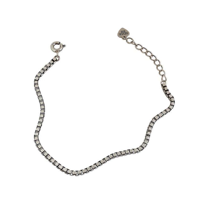 Vintage Box Chain Simple 925 Sterling Silver BraceletPendant Size: 2mm 
Metal Material: Solid 925 Sterling Silver
Chain Length: 155mm +30mm Adjustable
Total Weight: 3.9gJEWELLYJEWELLYVintage Box Chain Simple 925 Sterling Silver Bracelet