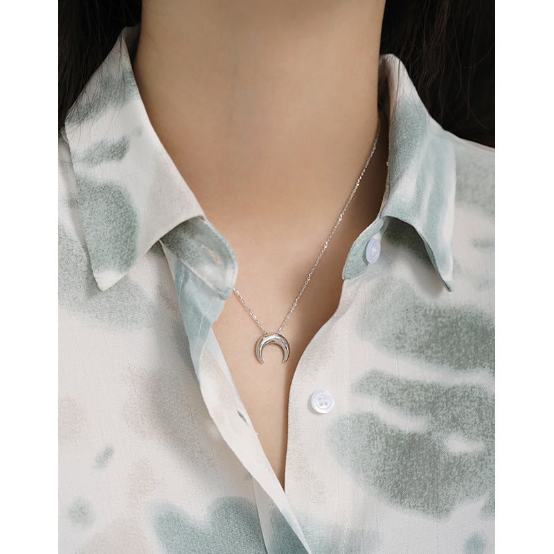 Women Crescent Moon 925 Sterling Silver Necklace - JEWELLY