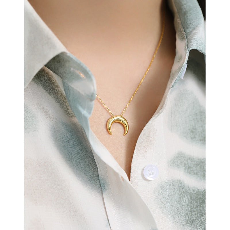 Women Crescent Moon 925 Sterling Silver Necklace - JEWELLY