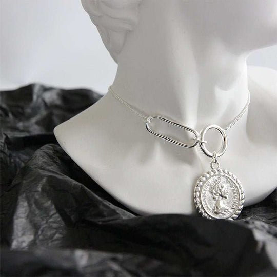 Women Elizabeth Portrait 925 Sterling Silver Necklace - JEWELLY